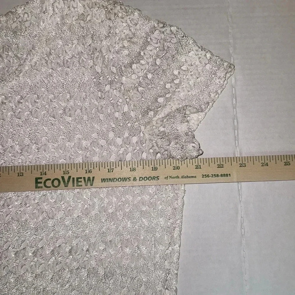 Notations beautiful sheer short sleeve top - Picture 4 of 7